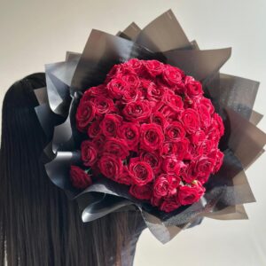 MIDNIGHT ROMANCE BOUQUET